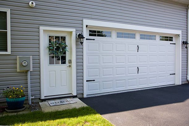 24/7 Emergency Garage Door Panel Replacement experts in Hope, AR